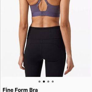 NWOT Black Fine Form Bra 32A